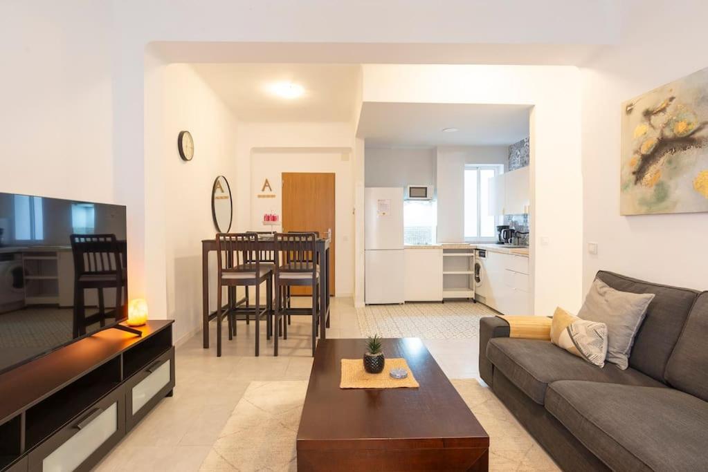 3 Bedroom Flat In Historic Centre Málaga Exterior foto